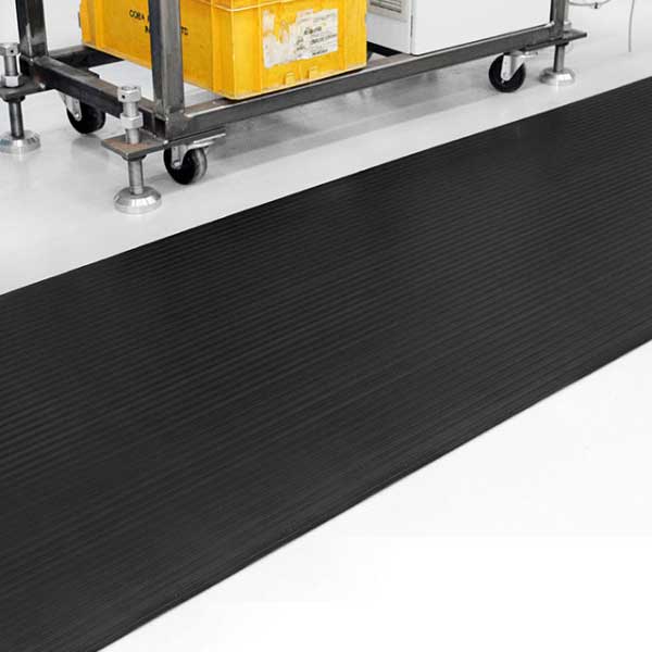 Ribbed Surface Rubber Floor Mat for Garages & Offices