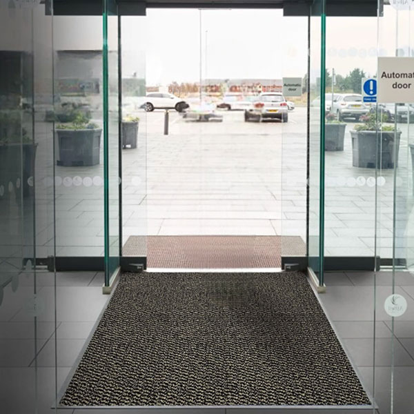 Durable Industrial Barrier Mats for High-Traffic Entrances