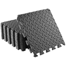 Commercial gym fitted with interlocking rubber tiles from theindustrialmats.uk
